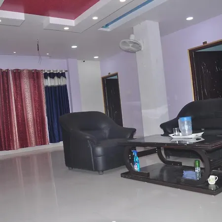 Comfort International Hotel *